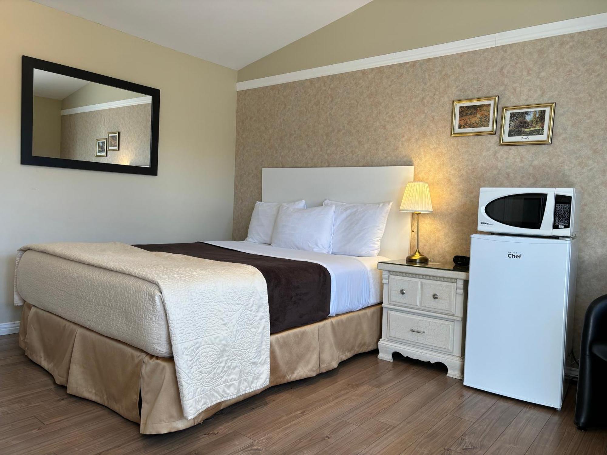 Motel Des Cedres Sherbrooke Ngoại thất bức ảnh